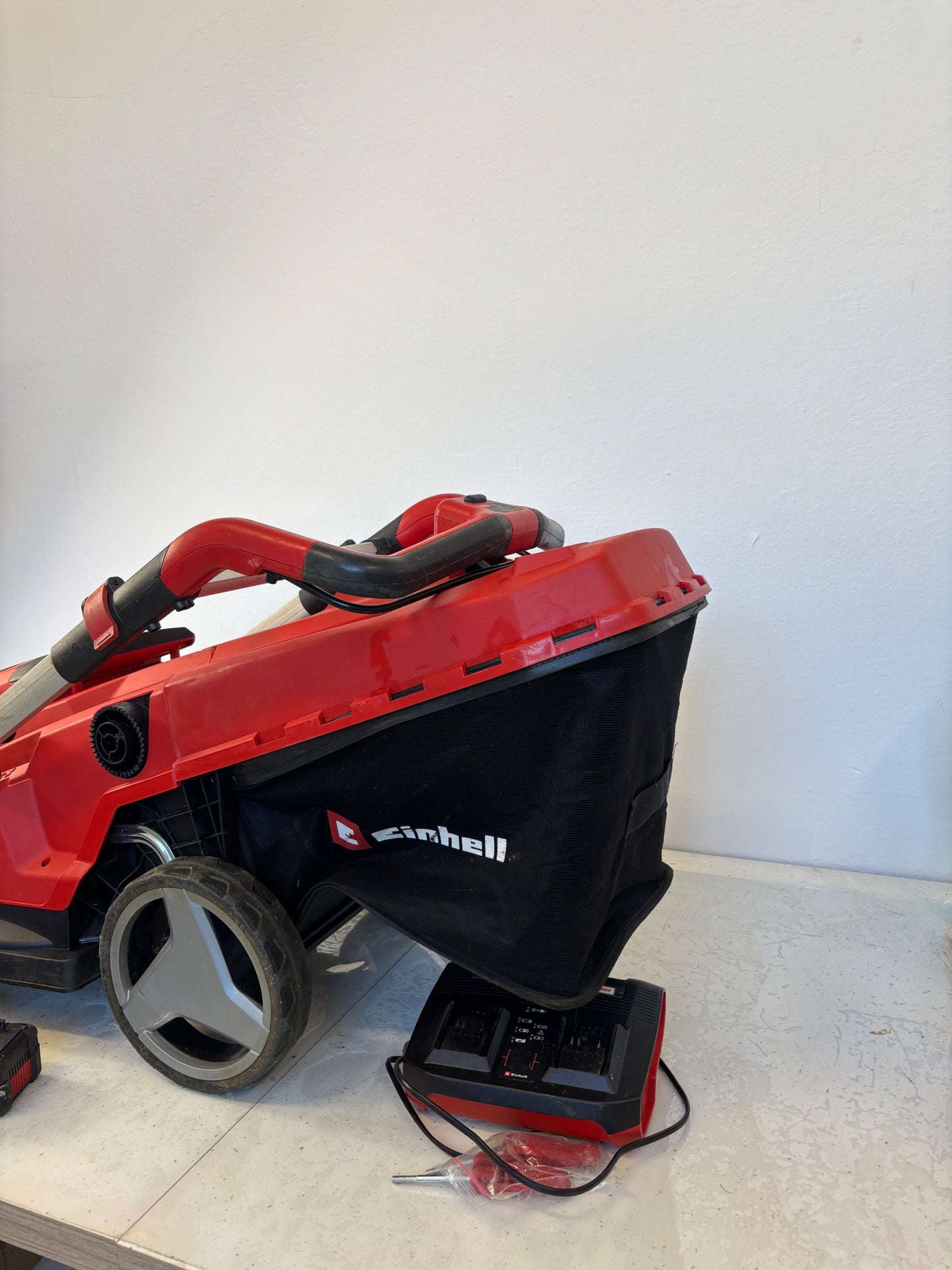 96c373fb294d74cef2c11a1e4b90b0d3