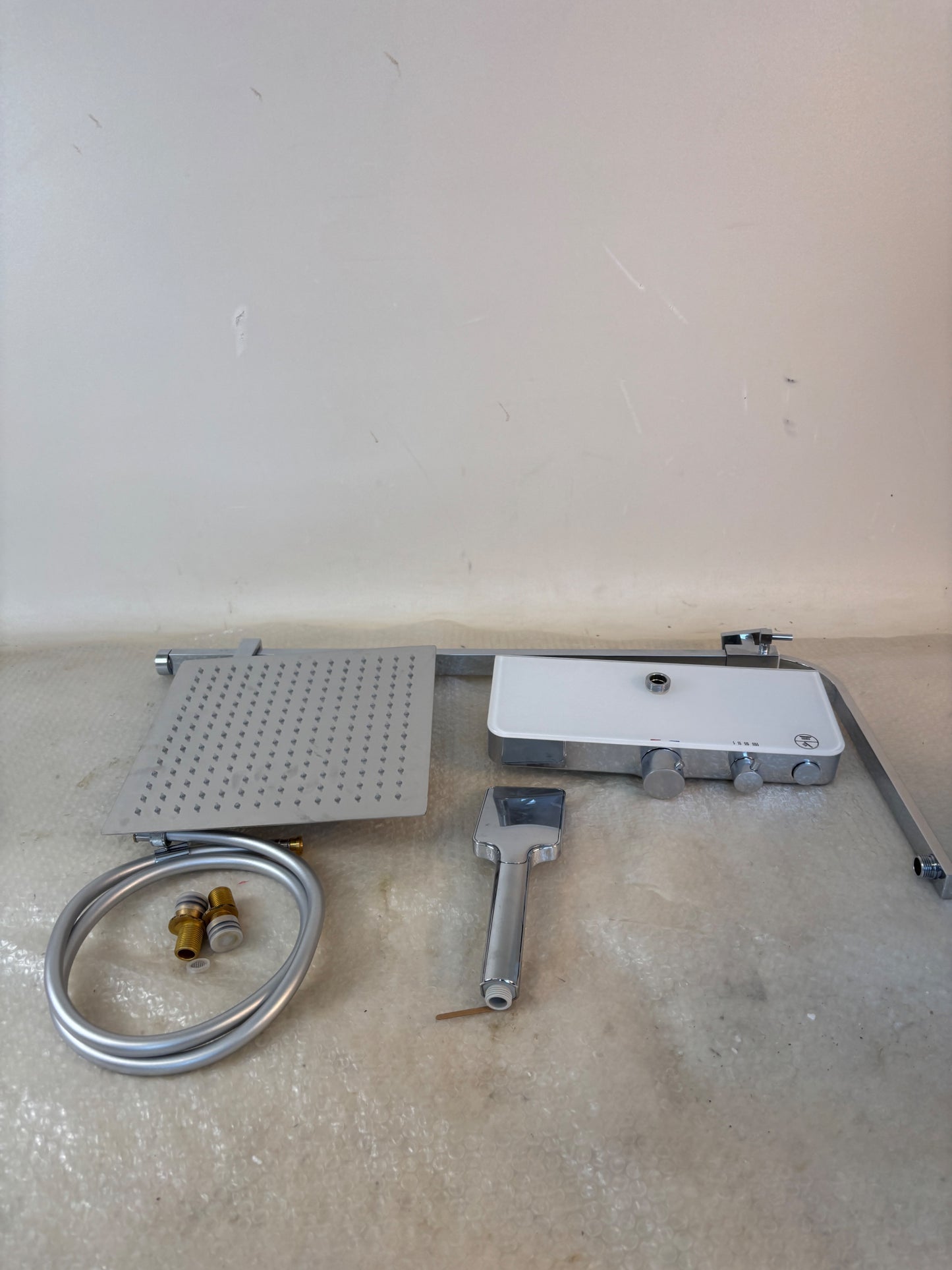 5f73433cb8f8e79e975c6d960d72c593