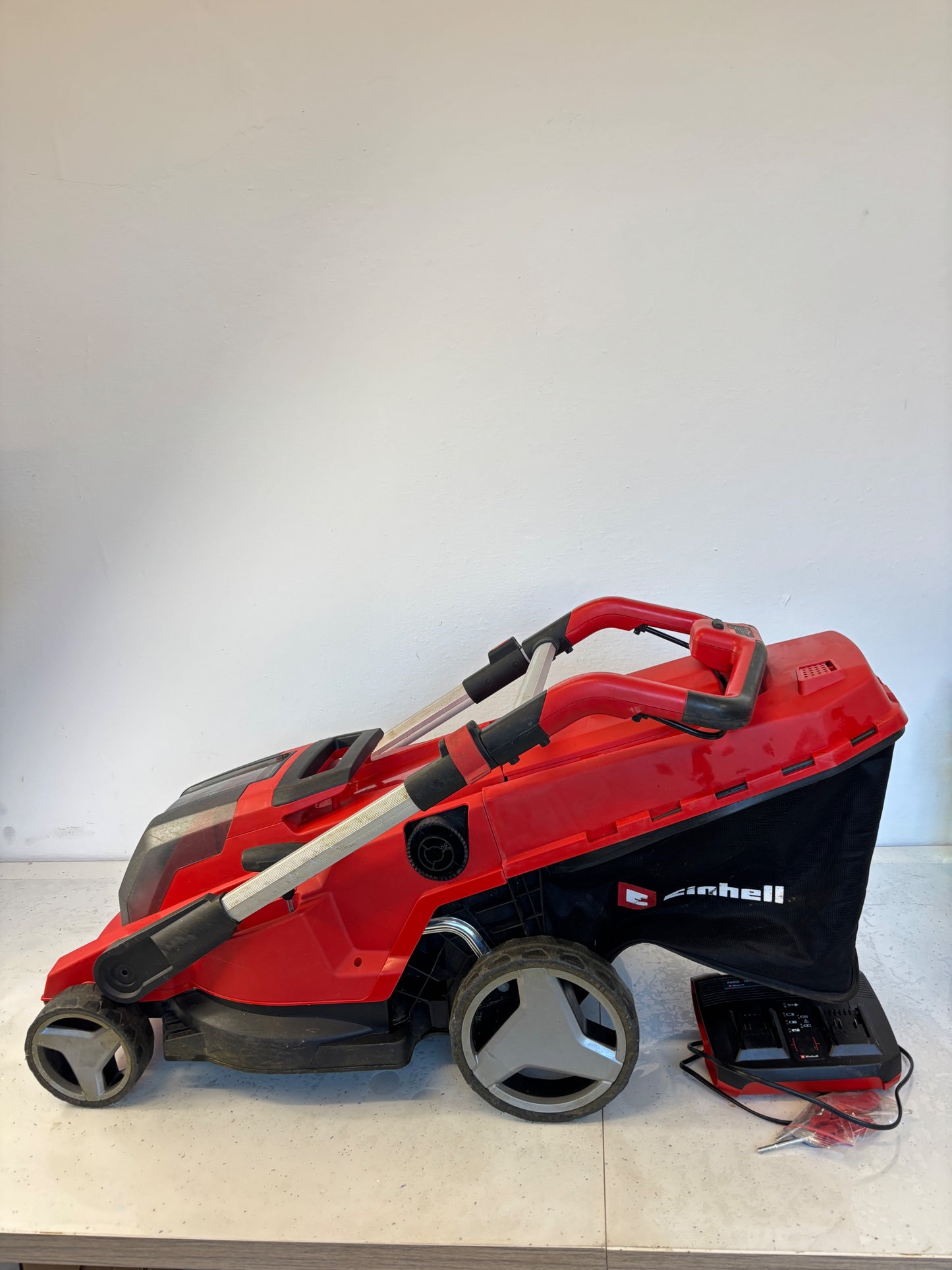 fbbbe9af21e56ae5d9da55519a486043