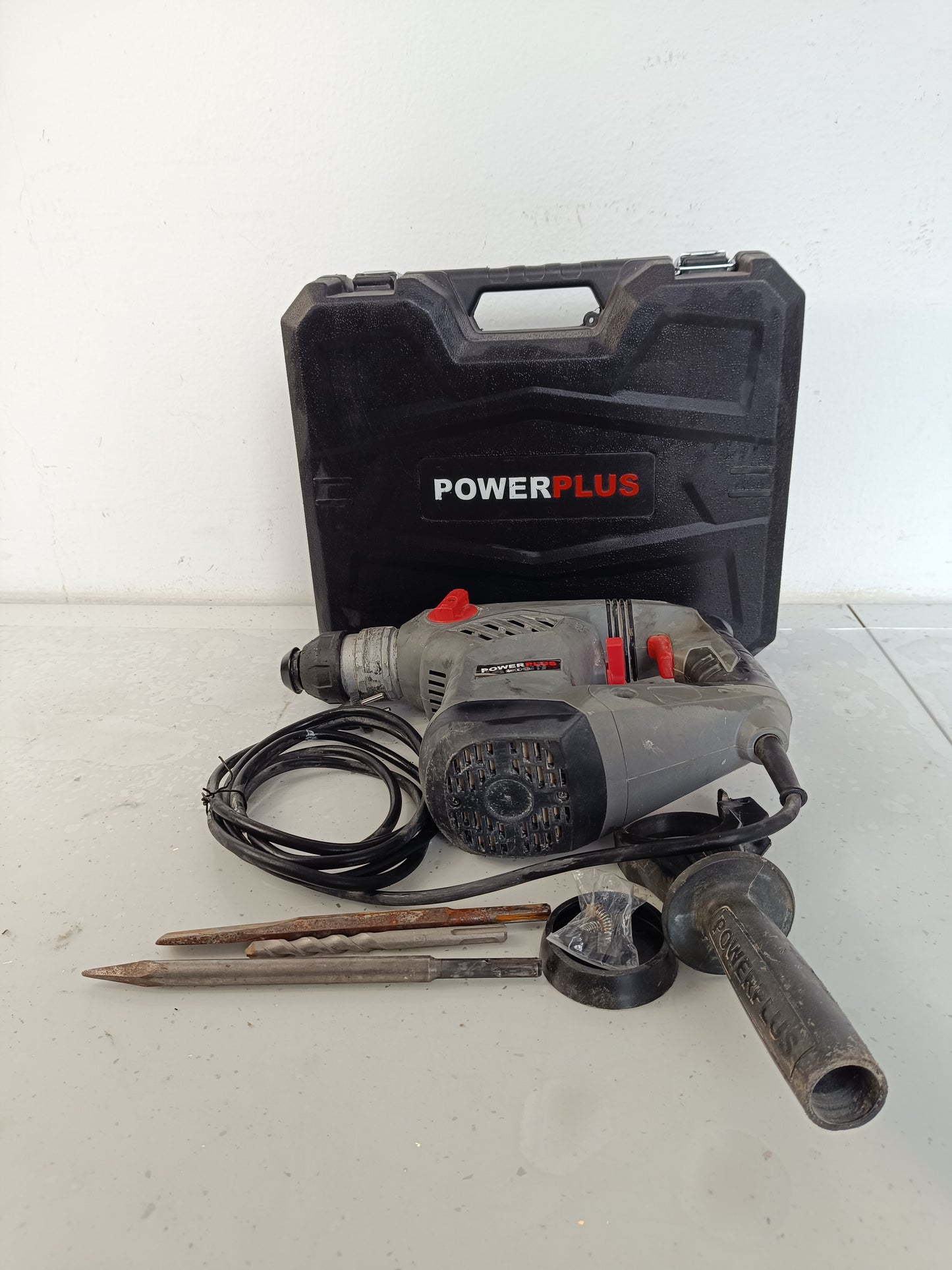 Rotopercutor POWERplus Hepofort Powe10081, 1600 W, maner dublu