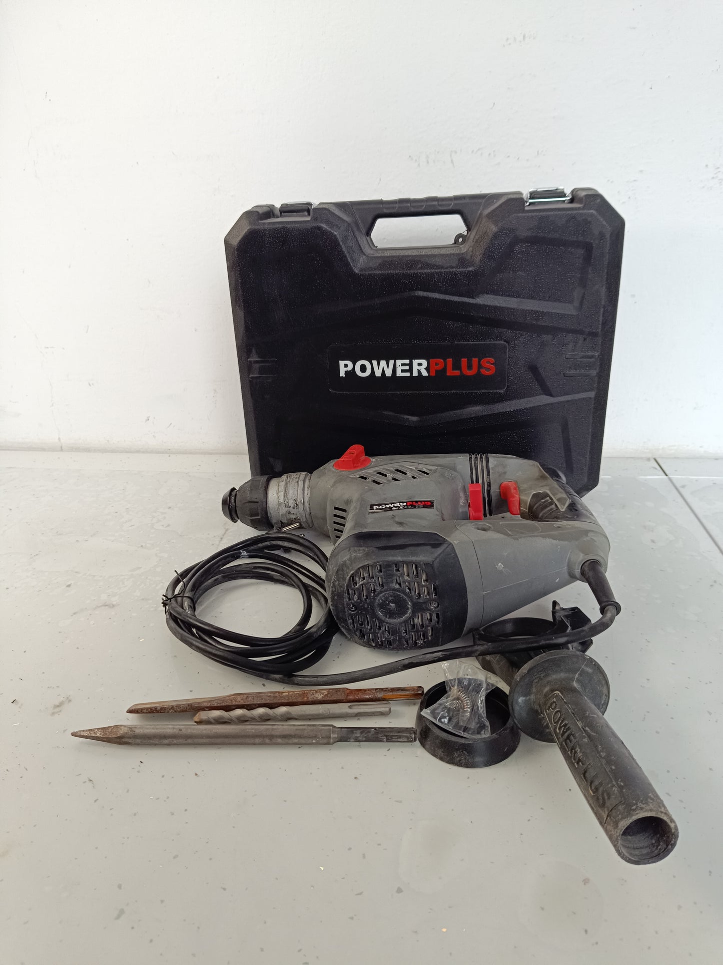 Rotopercutor POWERplus Hepofort Powe10081, 1600 W, maner dublu